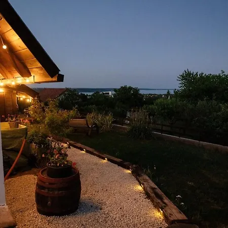 Haziko Σπίτι διακοπών Balatonalmádi